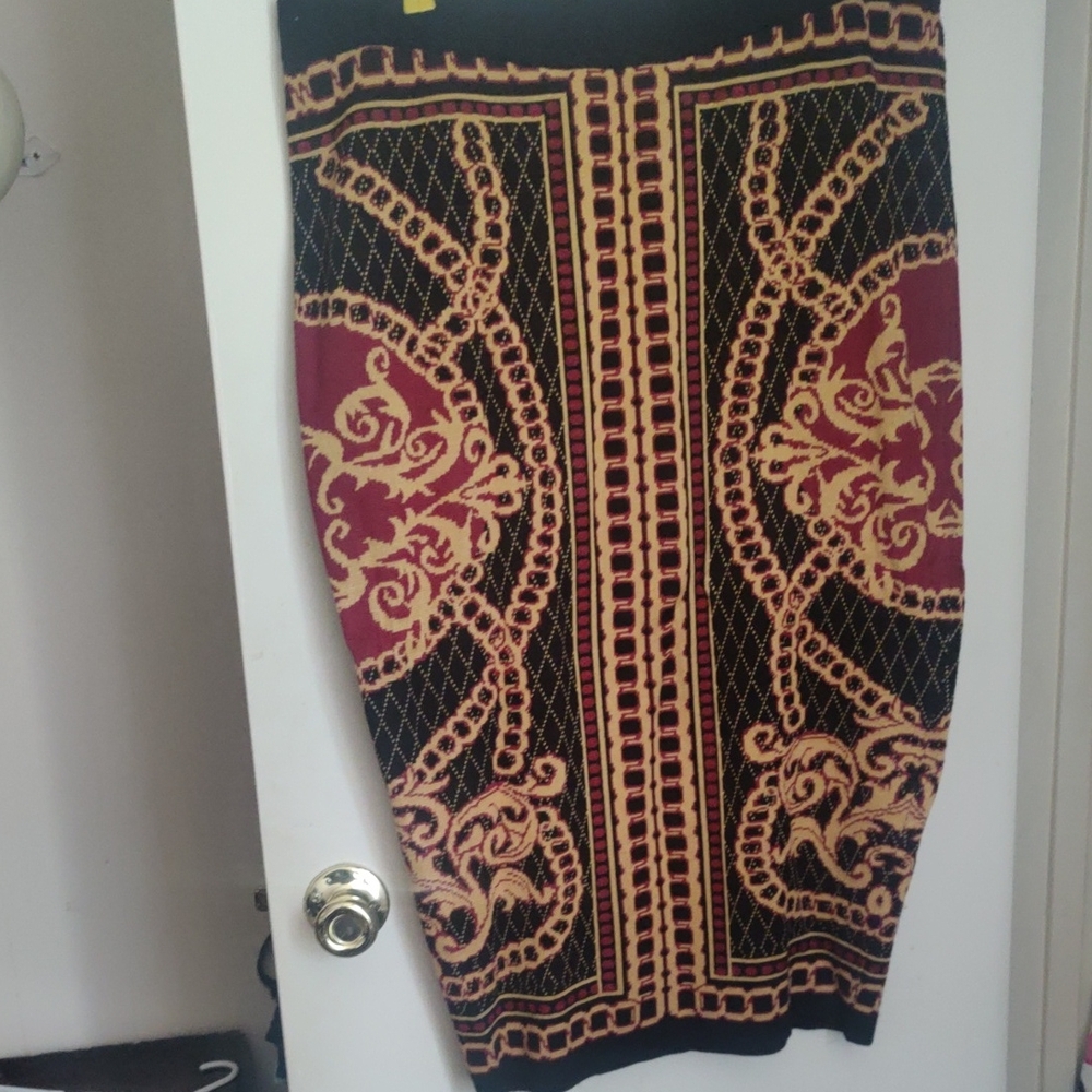 Fashion to Figure Black and Red Ornate Pencil Skirt
